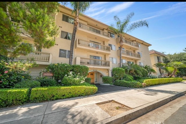 1 bedroom condo for sale in encino